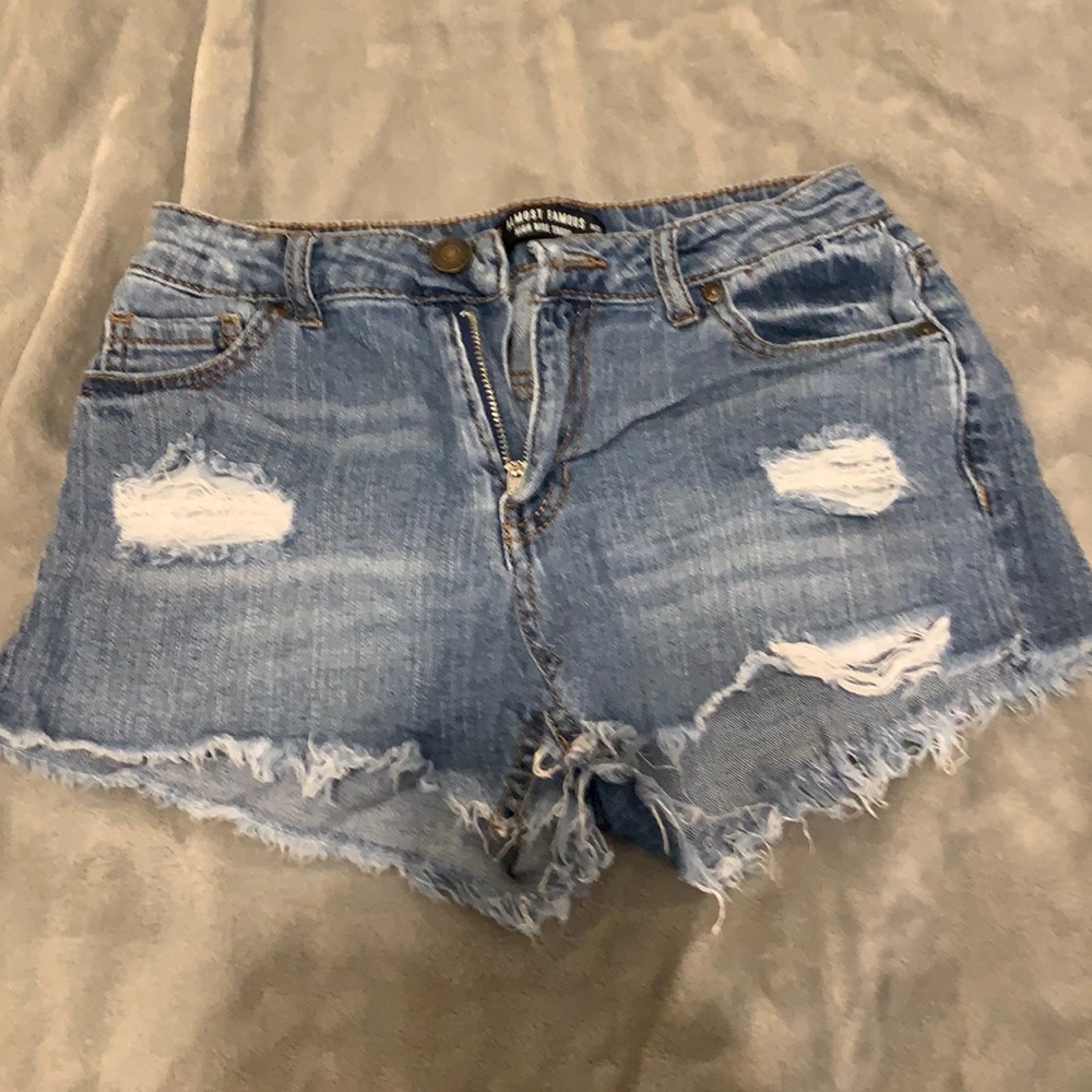 Size 4, Rue 21 shorts